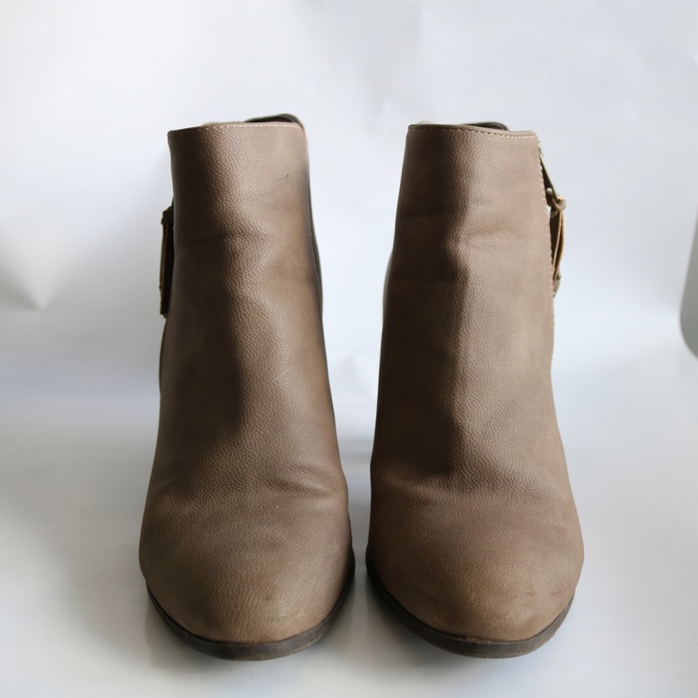 Tab Booties - Picture 3 of 4